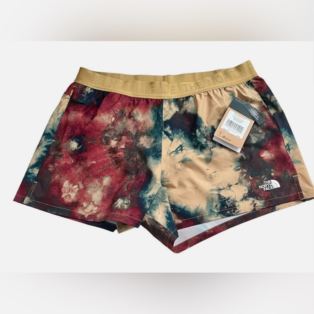 LAST ONE ‼️The North Face Women’s Wonder Shorts XXL
